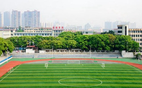 成都市機械高級技工學(xué)校航空服務(wù)專業(yè)